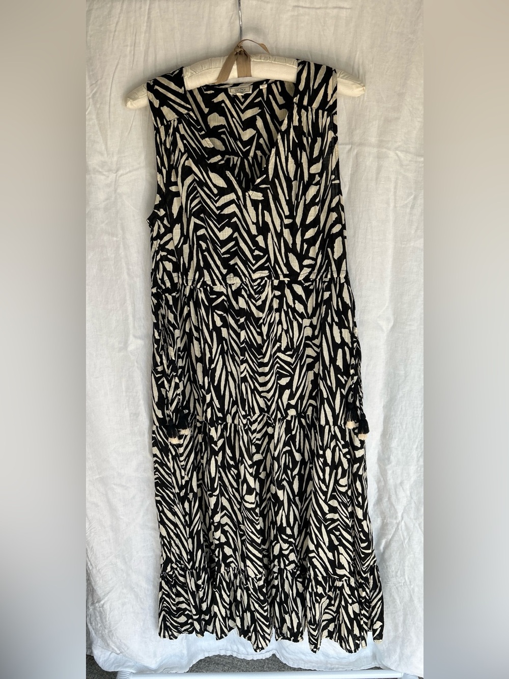 Fat Face Black and White Zebra-Print Maxi Sleeveless v neck Dress Size 6